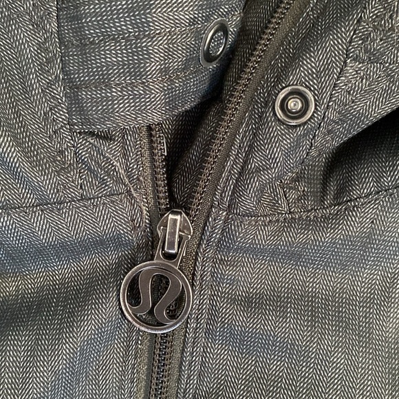 Lululemon Apres Run Anorak soft shell jacket parka - Picture 7 of 16